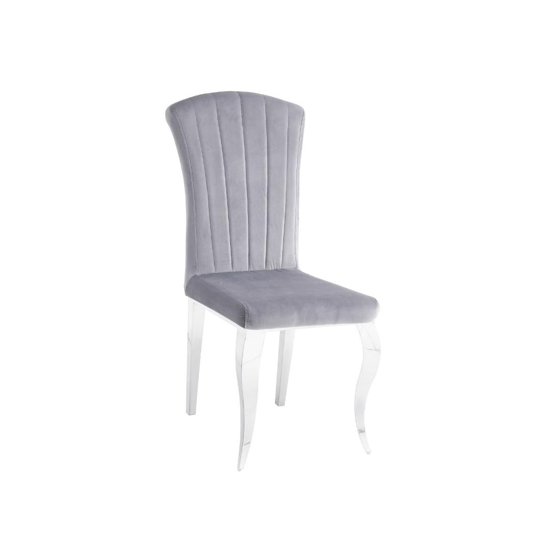 Chaise Louis pieds argenté