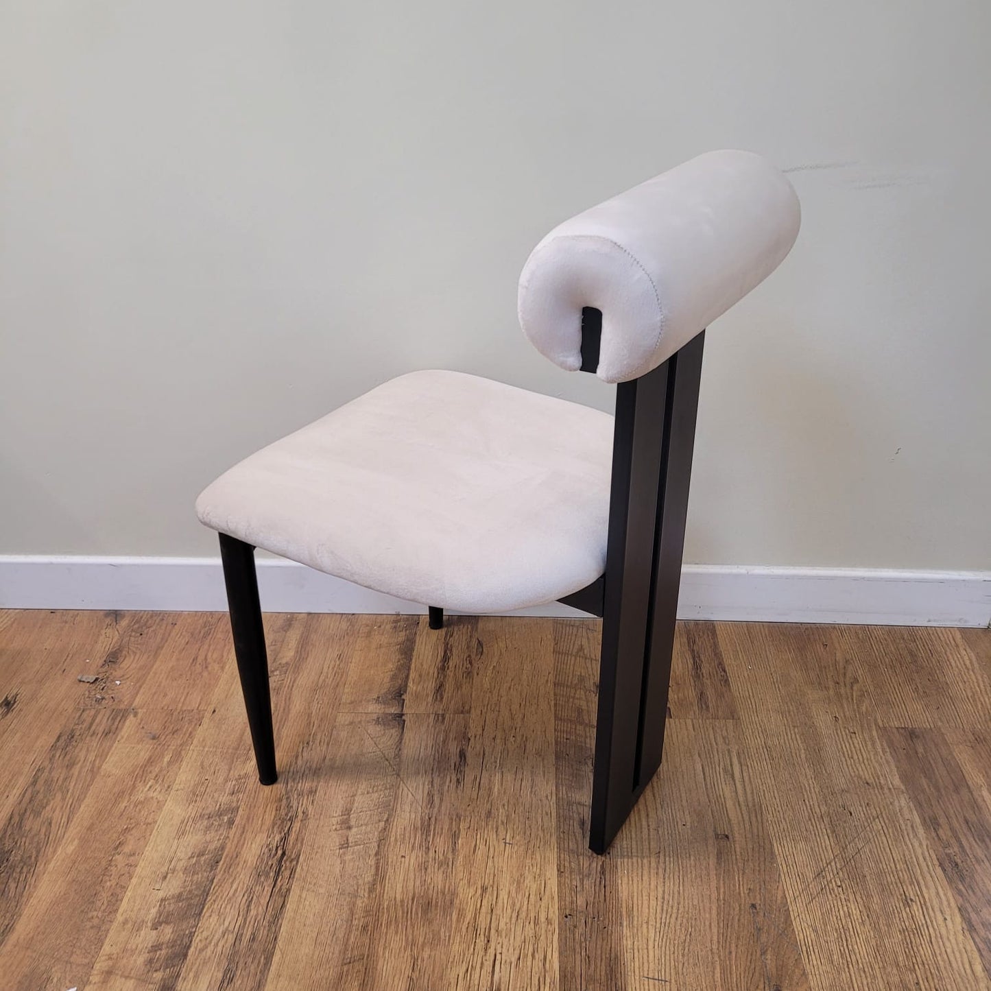 Chaise Sophie pied noir