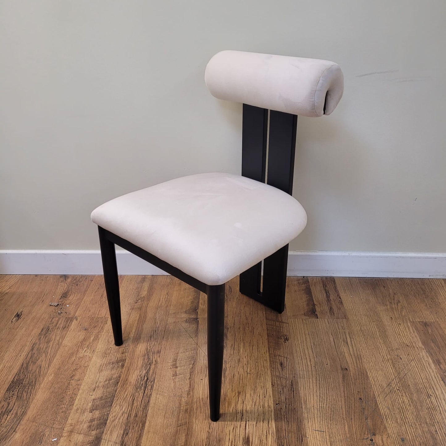 Chaise Sophie pied noir