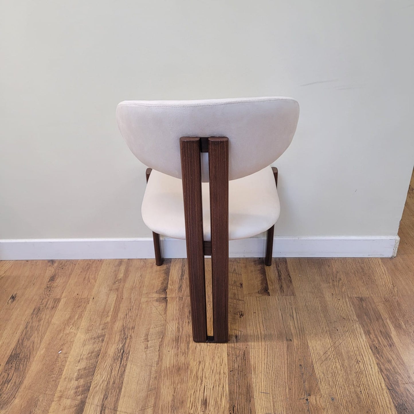 Chaise Paulina pied couleur bois