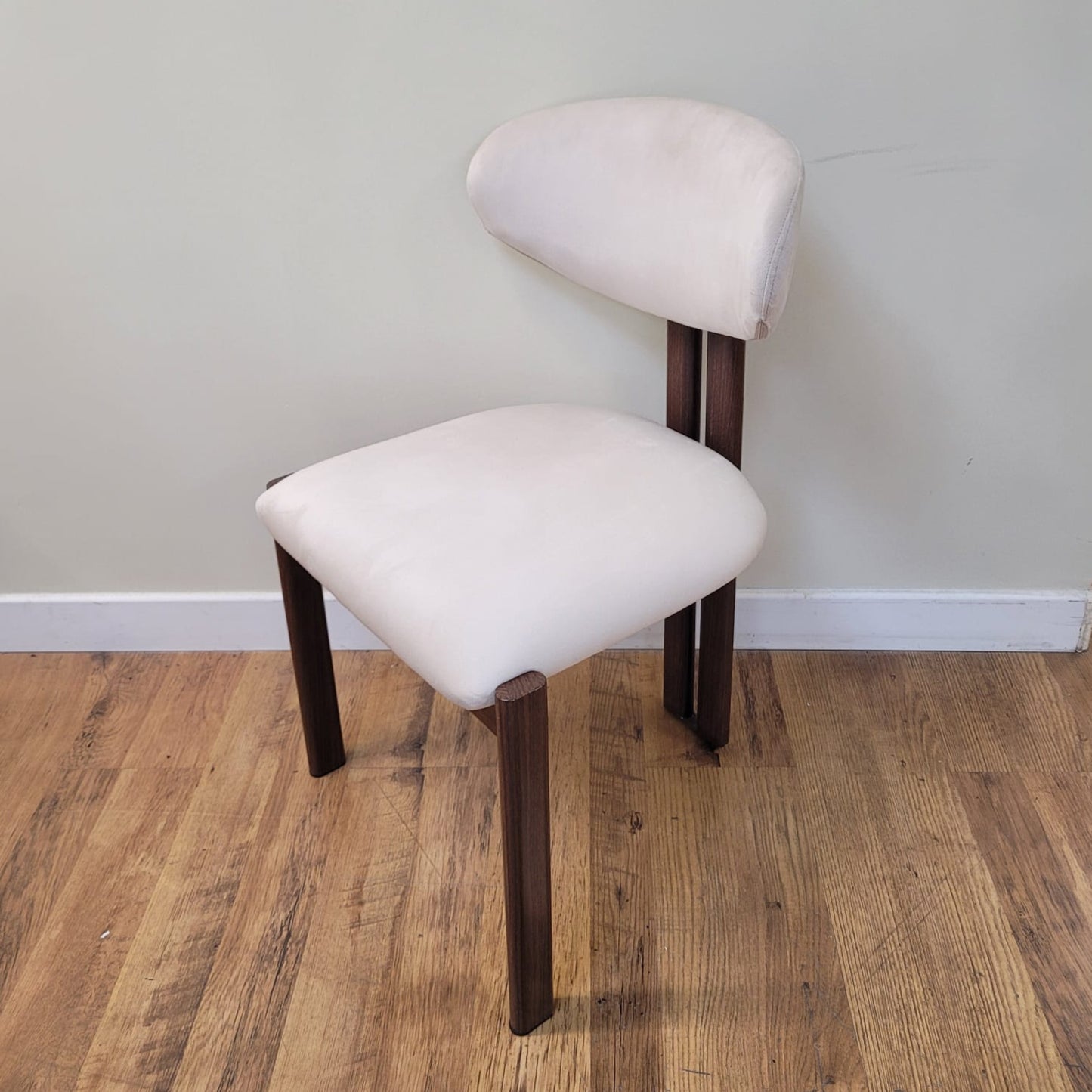 Chaise Paulina pied couleur bois