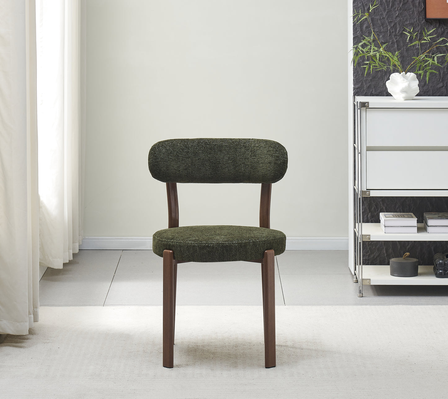 Chaise Naya pied noyer / tissu Vert