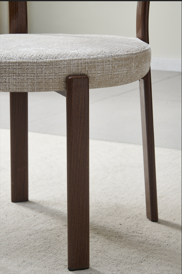 Chaise Naya pied noyer / tissu marbella beige