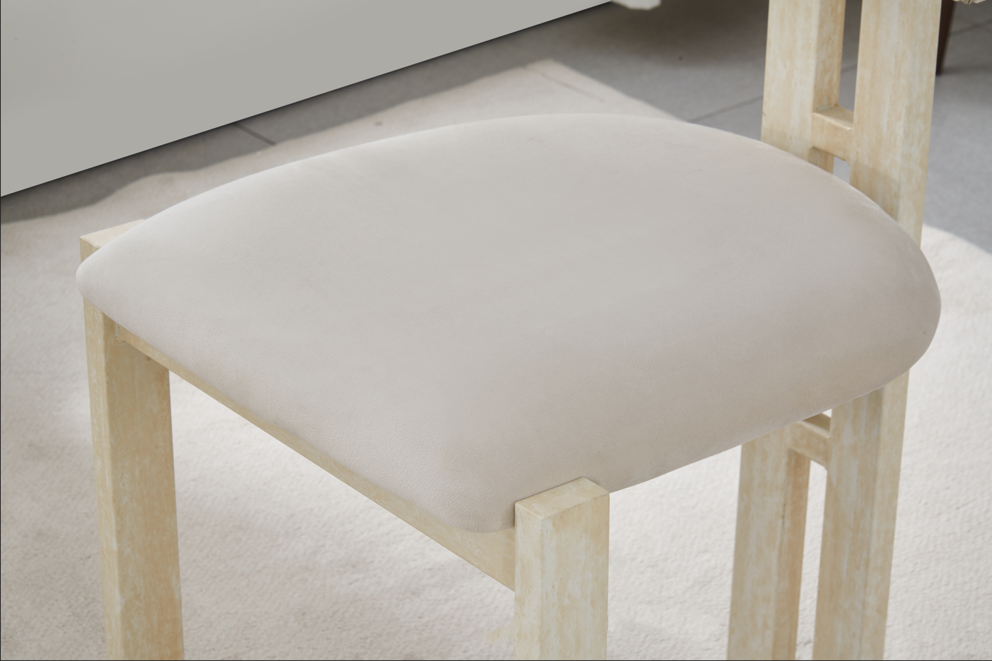 Chaise Paulina pied couleur travertin