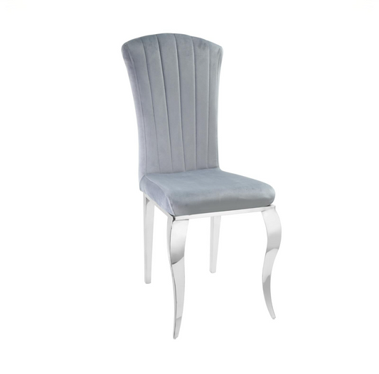 Chaise Louis pieds argenté